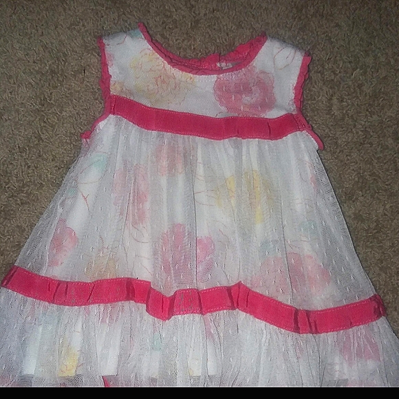 𝑪𝒂𝒓𝒕𝒆𝒓'𝒔 𝒅𝒓𝒆𝒔𝒔𝒆𝒔, 3-6𝒎𝒐𝒏𝒕𝒉𝒔 - Picture 2 of 6